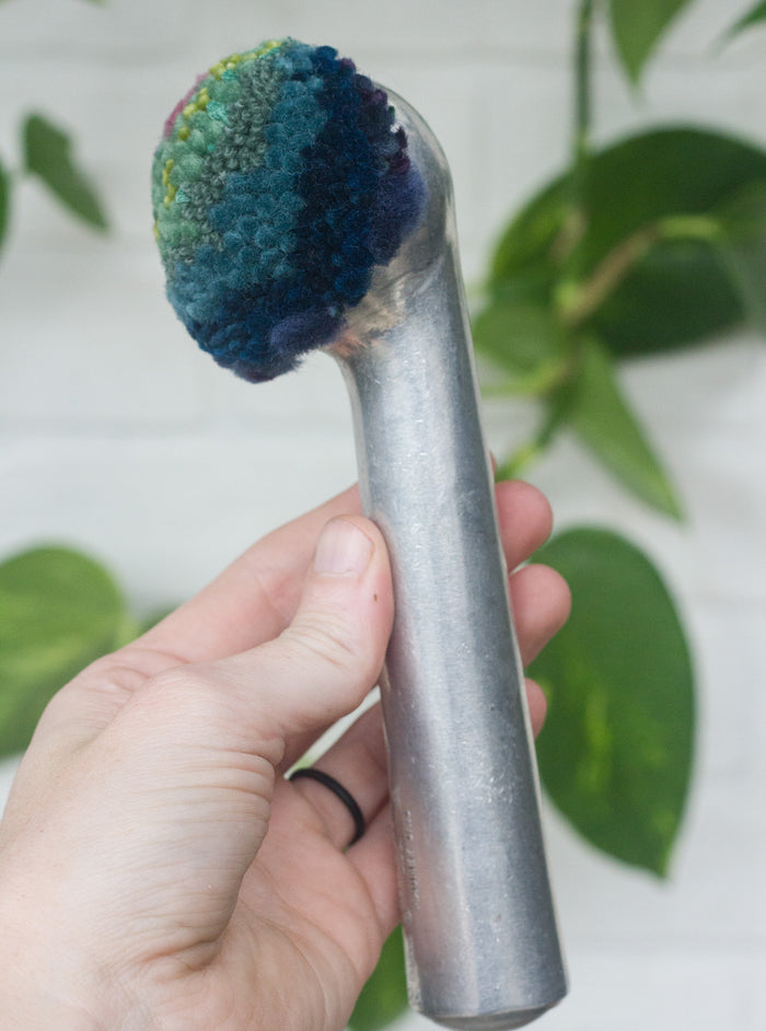 Sundae Collection | Vintage Chunky Handle Ice Cream Scoop, Laying | 01